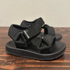 Urban Pines pathfinders sandals size: 6